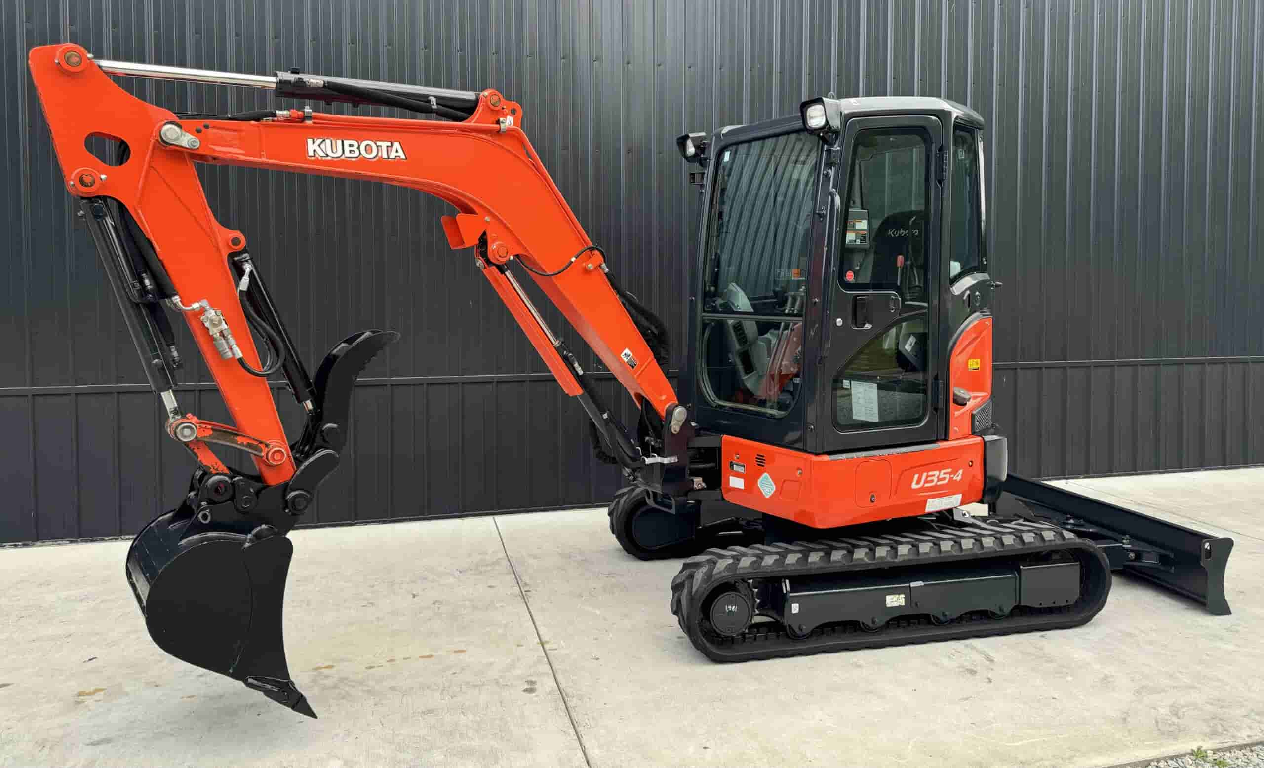 2019 KUBOTA U35-4
